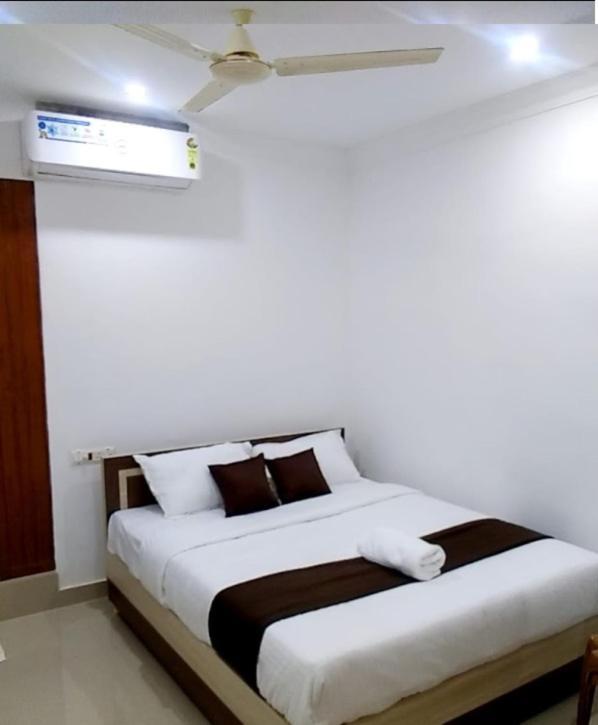 Hotel Tharavad Residency à Iritti Extérieur photo